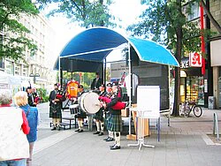 Starlight small stage roof in use