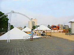 Freihängendes Pyramidendach