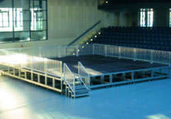 Rollable show stage