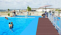Mobile terrace by pool