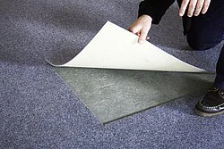 Einfaches Aneinanderlegen und rückstandslose Entfernung