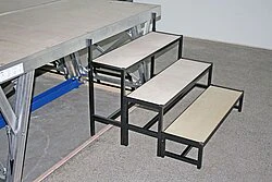 Treppe an Servo Stage Podesten