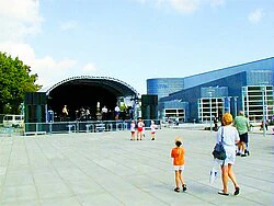 Rundbogendach mit PA-Wings
