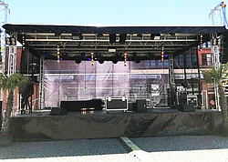 Stage trailer
