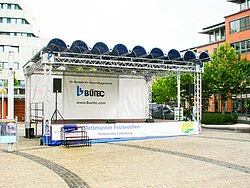 Wellendach mit Rückplane