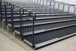 Mobile grandstand with compact railings