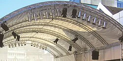 Licht- & Tontechnik an Bühnendach