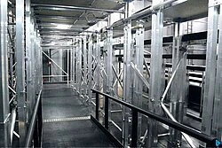Retractable mobile grandstand